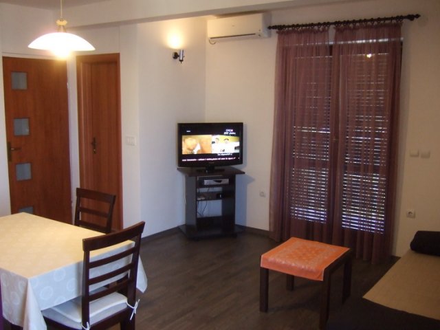 Apartmáni Hodak - Ciovo AP3 (2+2)