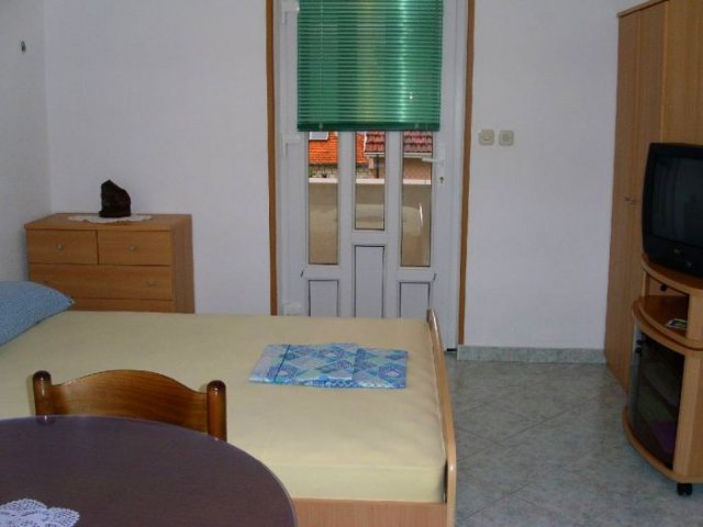 Apartmány Janez - Postira-Brač AP Iris (2+1)