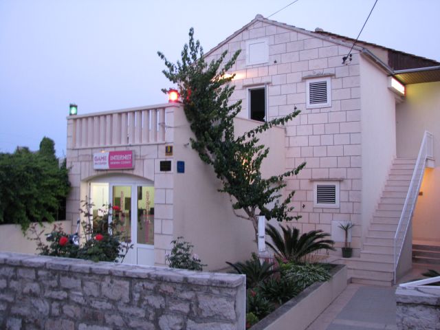 Apartments Krunic Bol - Brač app A4 a (4+1)