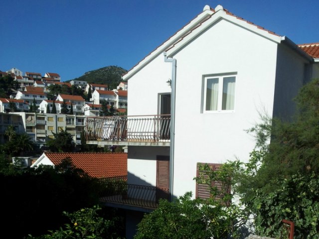 Apartmány Robinščak - Hvar AP1 (2 + 2)