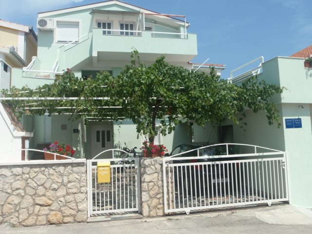 Apartmány Otok - Trogir, Čiovo, Okrug Gornji AP2 (2+2)