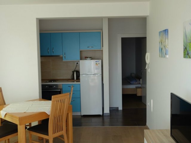 Luksuzan apartman uz plažu