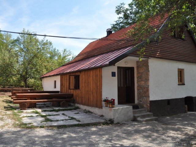 Opa Martin Haus - Rizvanuša (16+0)