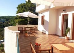  Apartments Belic - Jelsa Croatia