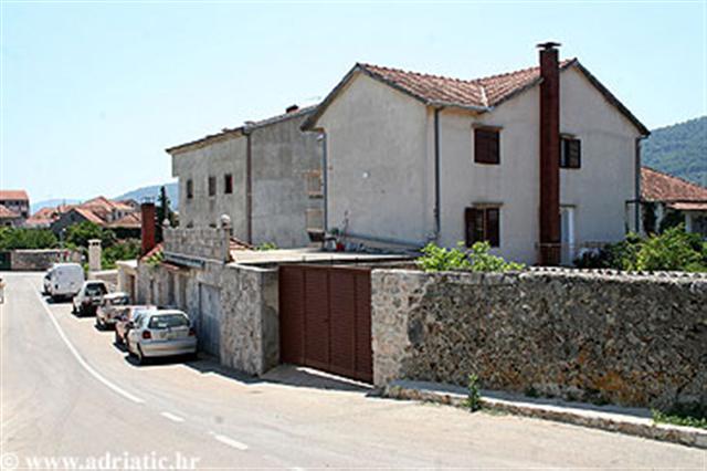 Apartments Srhoj - Stari Grad Studio A2 (2+0)