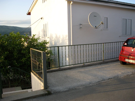 Laura House - Okrug Gornji Trogir Ciovo (6​​+2)