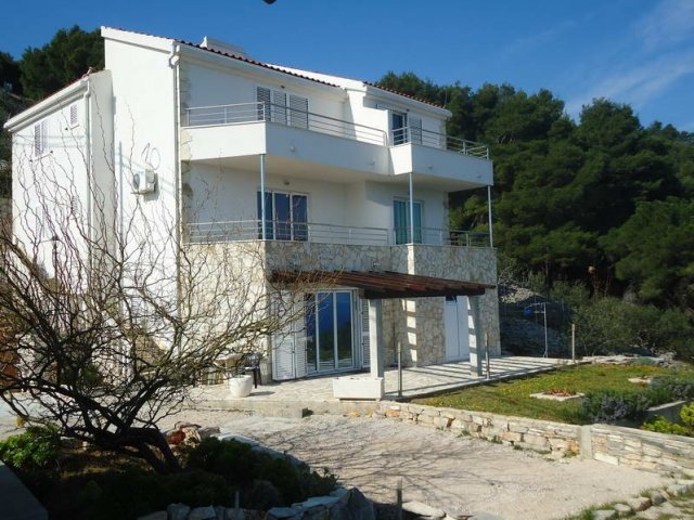 Apartmani Leo - otok Šolta AP A (2+2)