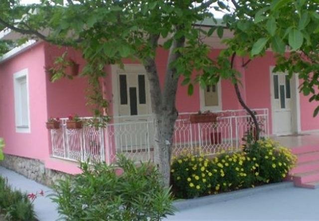 Apartmani Lorena - Paklenica AP1 (2+2)