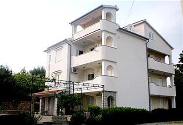 Apartmani Mlacović AP4 - Palit (4+0)