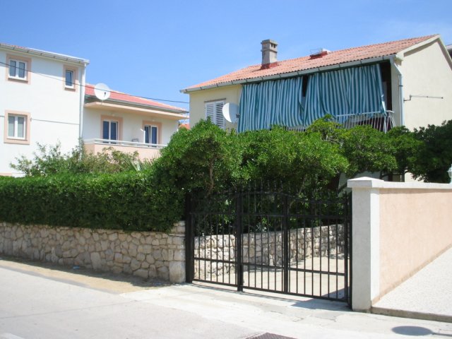 Apartmani Grozdana Pag AP1 (4+2)