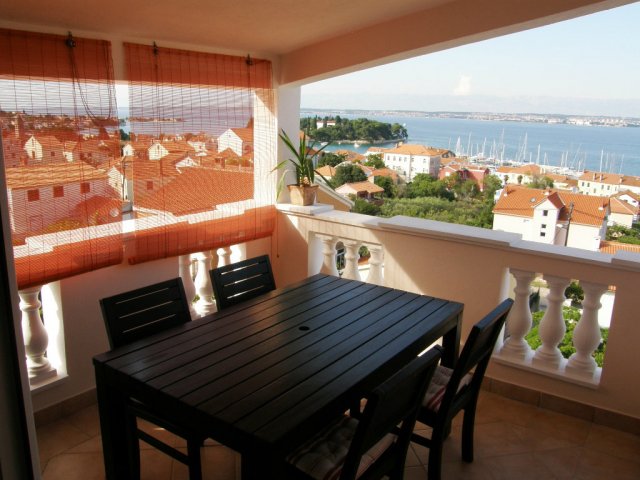 Apartman Zanov -Otok Ugljan Preko (2+3)