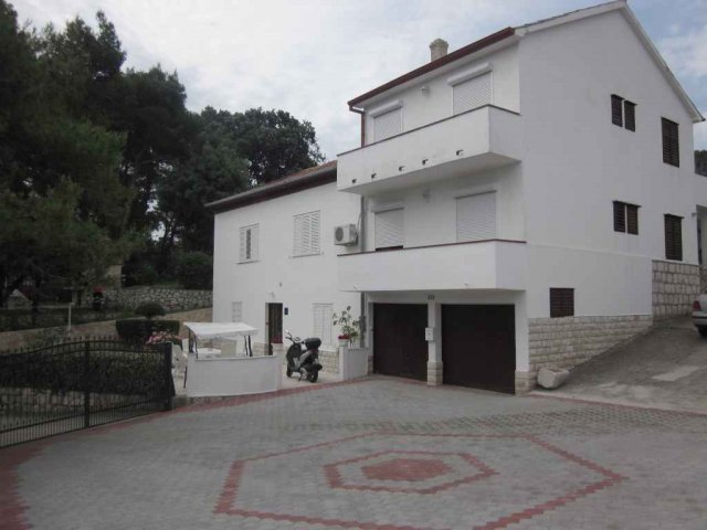 Apartmani Dumenčić - Rab AP3 (3+2)