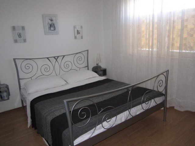 Apartman Maja - Okrug Gornji (4+2)