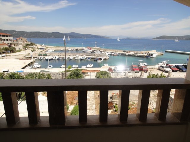 Apartmani Villa Ana, Drvenik Mali - Trogir AP1 (4+1)