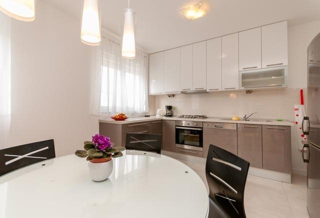 Apartman Home4You - Split, Podstrana (4+1)