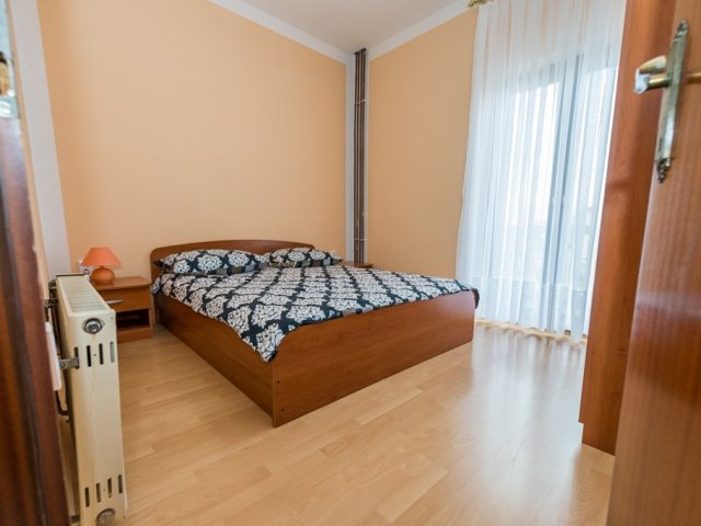 Apartmani Lory - Tribunj AP Crveni (6+2)