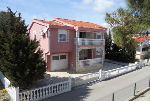 Apartmani Nella - Vir AP2 (2+1)