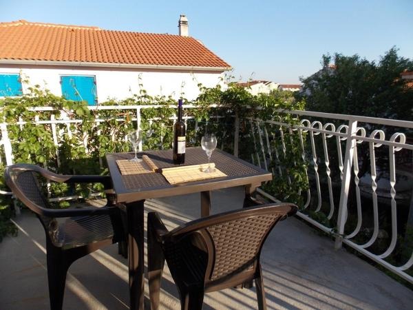 Apartmani Bakmaz Vodice